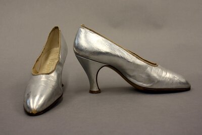 Pumps, Silver Leather