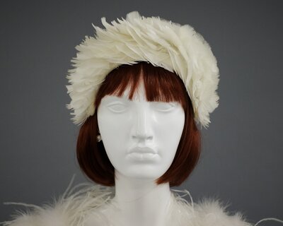 Hat, white chicken feathers