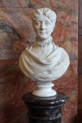 Mary Outwater White portrait bust