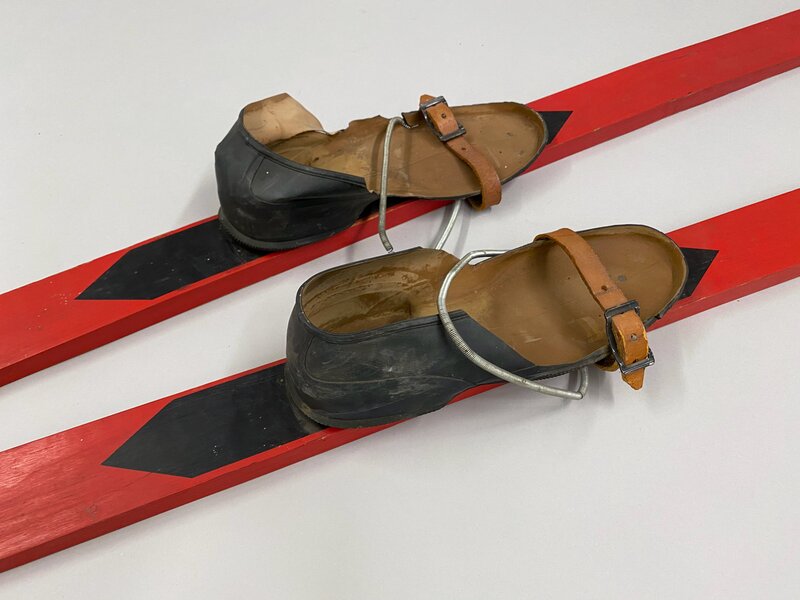 Red Skis