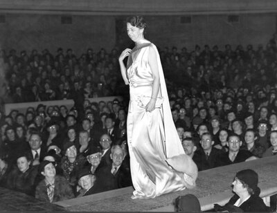 Eleanor Roosevelt in Fashion Show